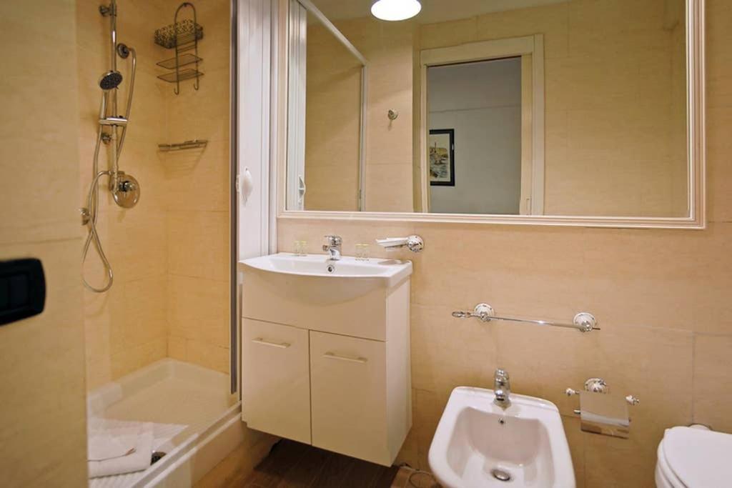 Vatican Luxury Apartment With Terrace - 7 People Rom Exteriör bild